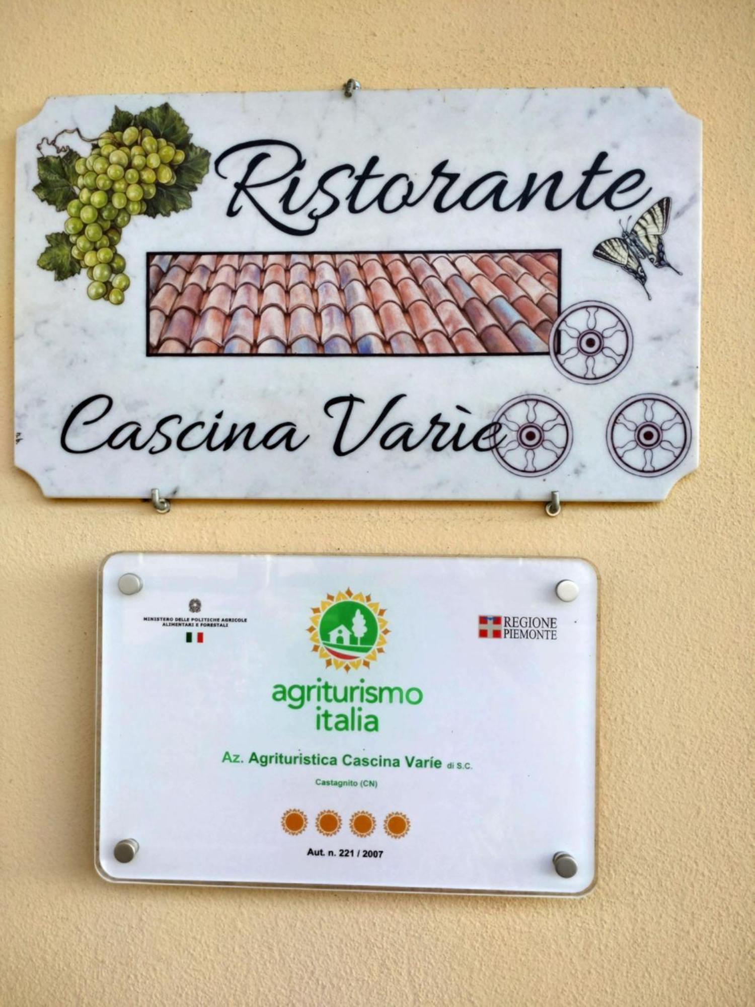 Agriturismo Cascina Varie Castagnito Ngoại thất bức ảnh