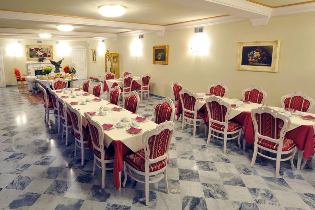 Agriturismo Cascina Varie Castagnito Ngoại thất bức ảnh