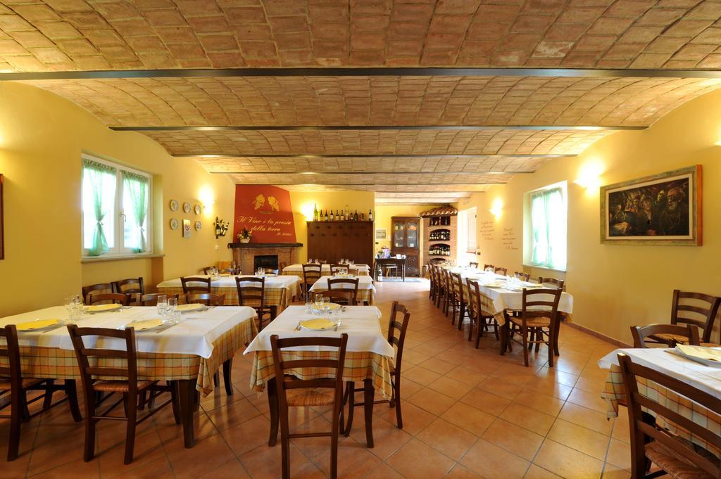 Agriturismo Cascina Varie Castagnito Ngoại thất bức ảnh