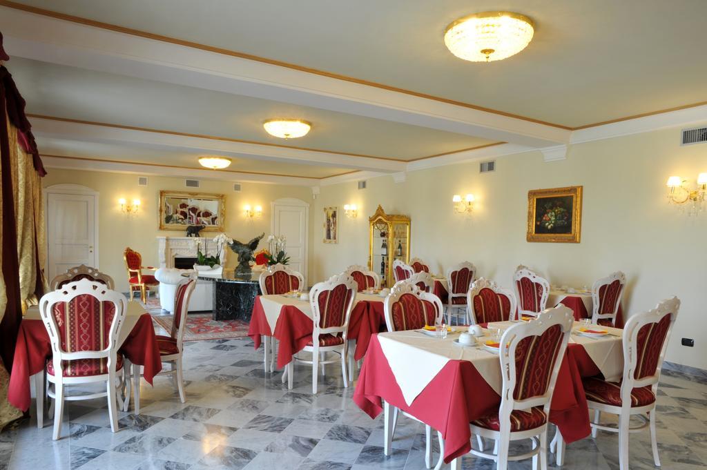 Agriturismo Cascina Varie Castagnito Ngoại thất bức ảnh